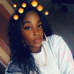 Meet your Posher, Jazmine